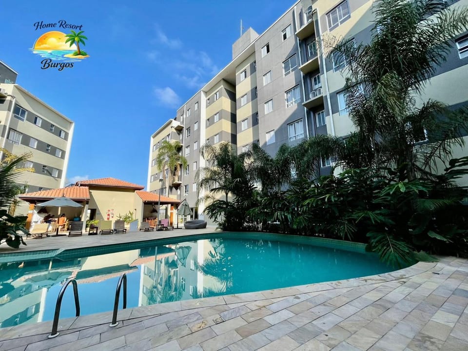 Property building, Day, Pool view, Swimming pool, sunbed