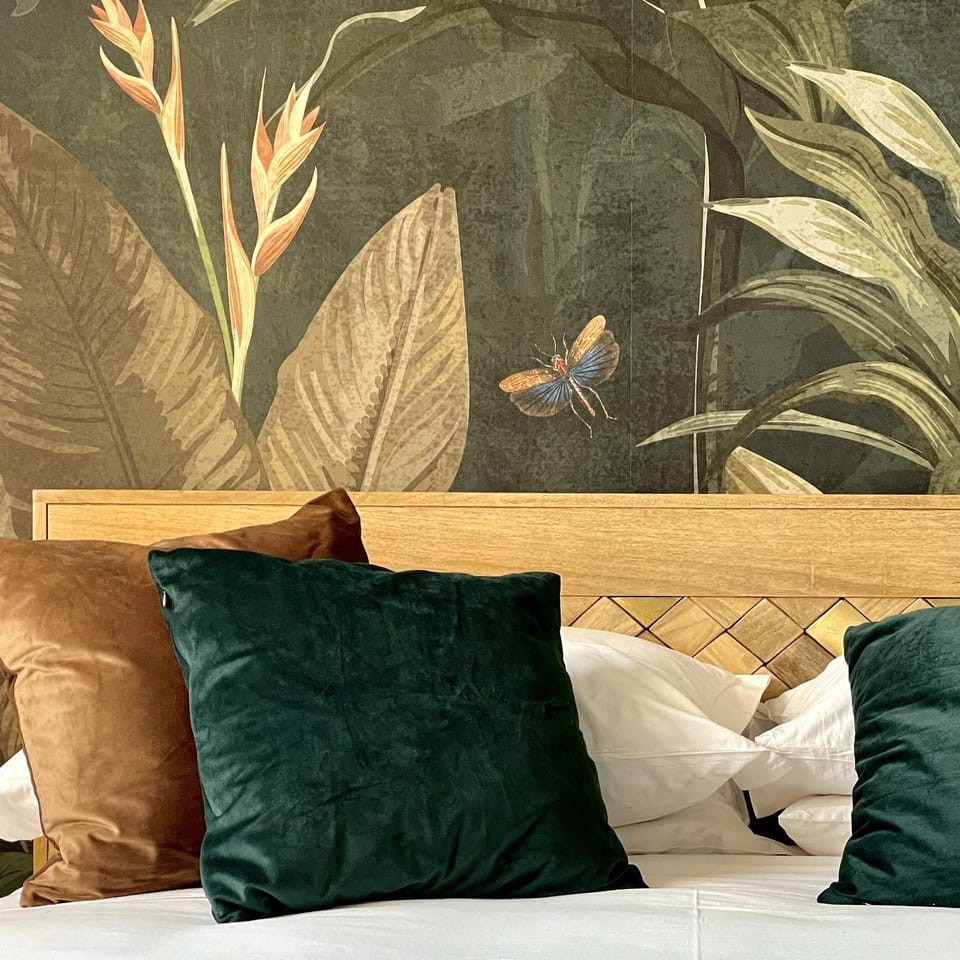 Bed, Decorative detail, Bedroom
