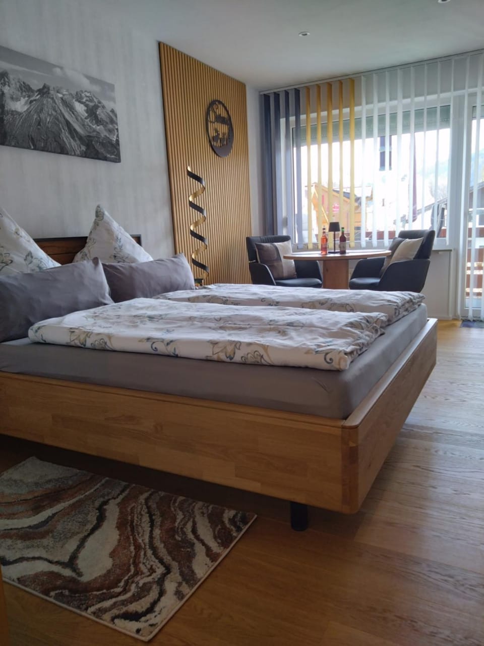 Living room, Bedroom