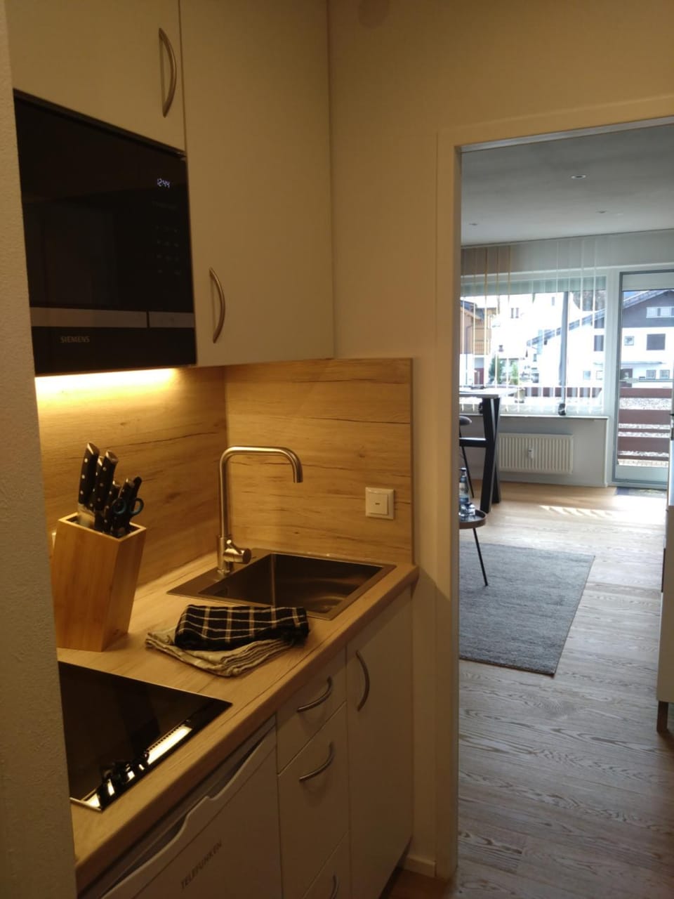 Kitchen or kitchenette