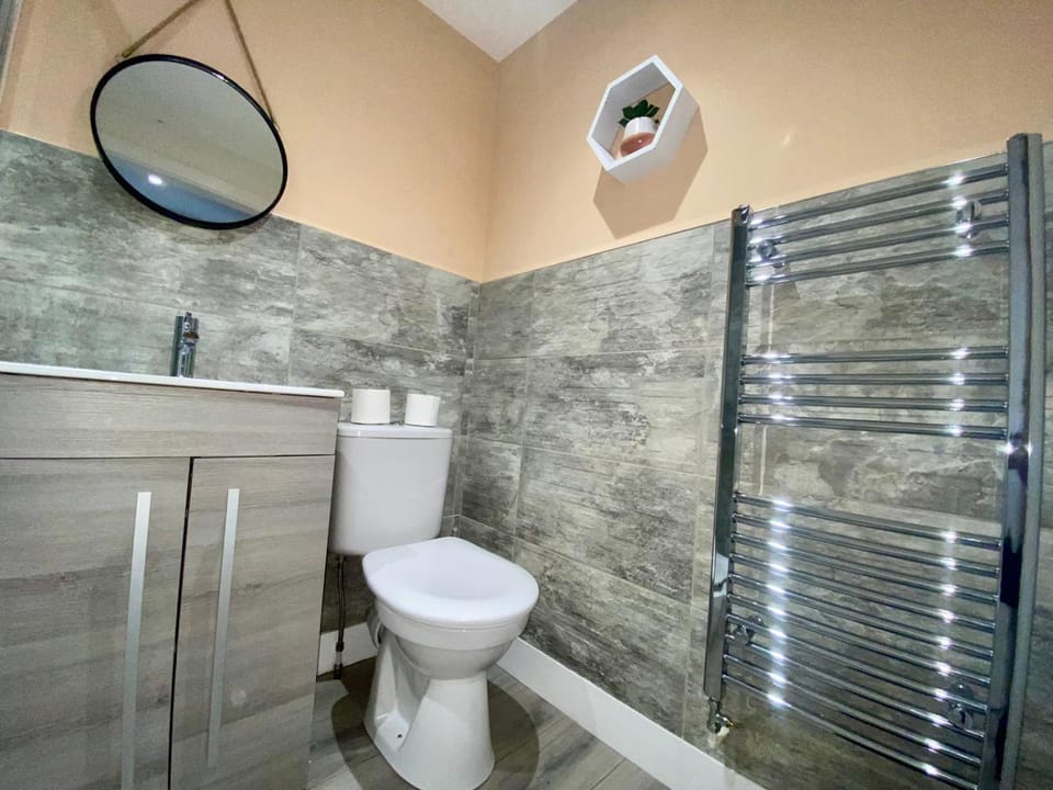 Toilet, Bathroom