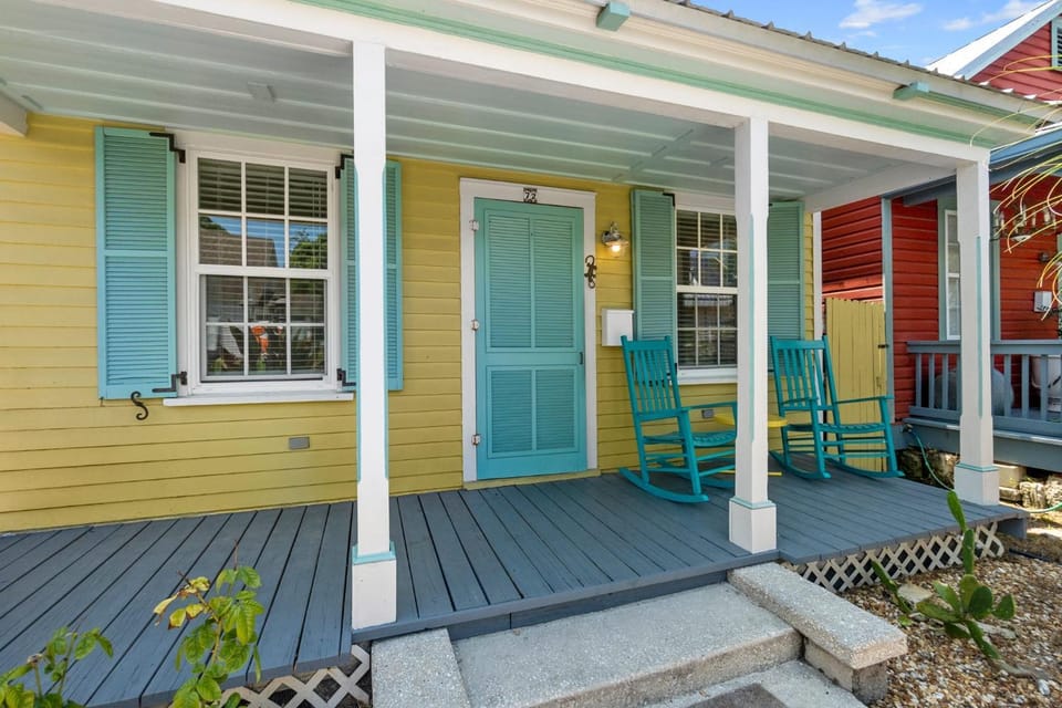 Casa Amarillo l Steps to Historic District House in Saint Augustine