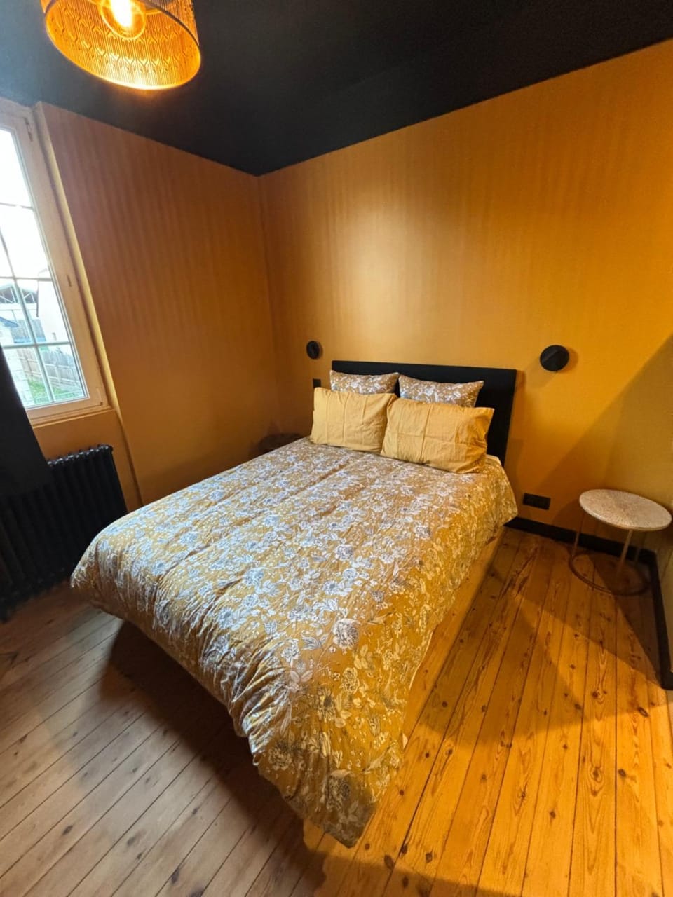 La Hacienda Negra Bed and Breakfast in St-Malo