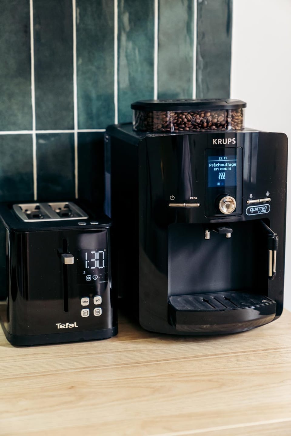 Coffee/tea facilities, Drinks, Non alcoholic drinks, toaster