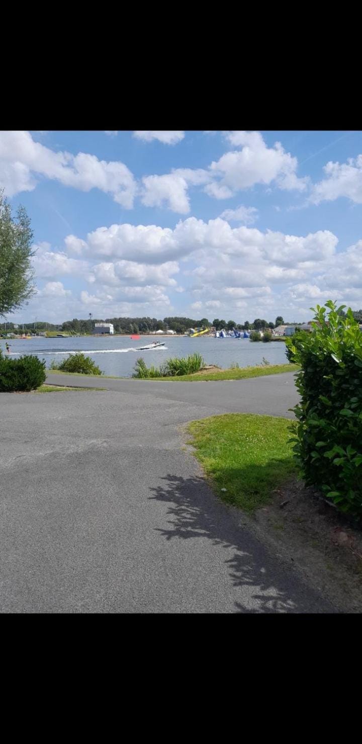 Meerzicht Campground/ 
RV Resort in Flanders