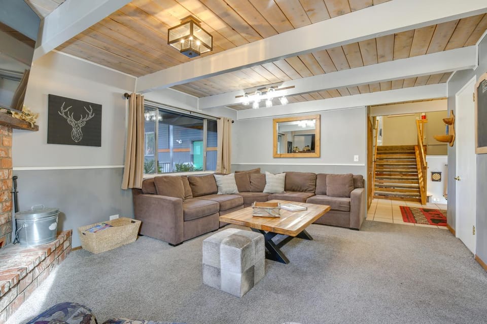 2 Mi to Lake & Skiing: Big Bear Family Cabin Cabin in Big Bear