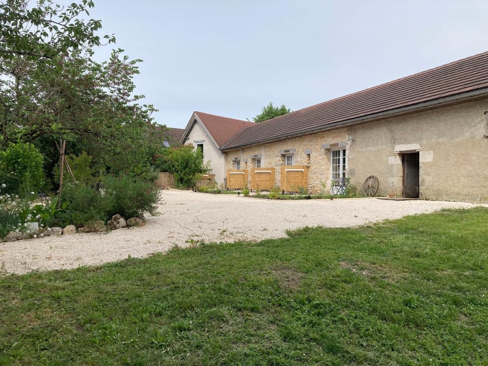 Chambre Millepertuis Bed and Breakfast in Nouvelle-Aquitaine