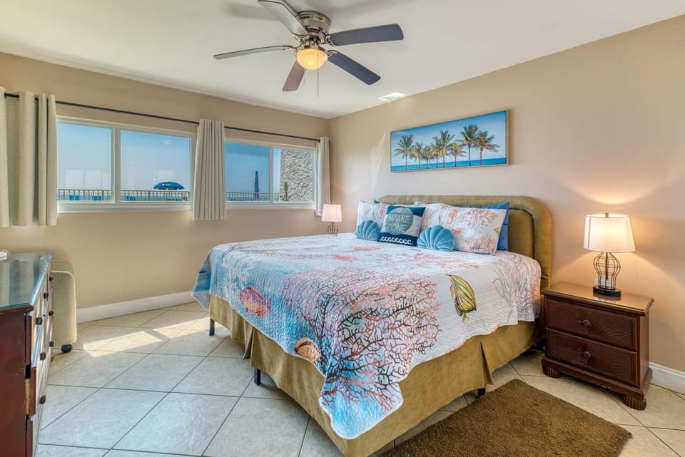 Bed, View (from property/room), Bedroom