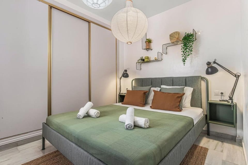 5 Sec to Beach | Modern 2BR Costa Stay Apartment in Axarquía