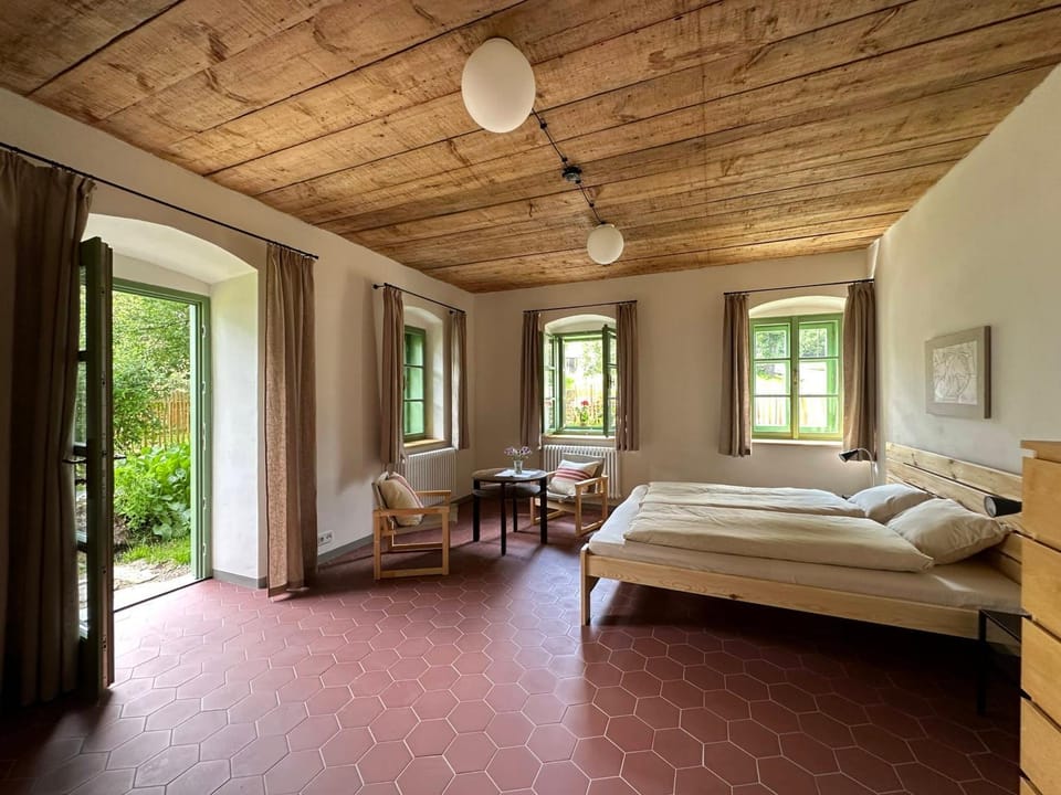 Bed, Living room, Bedroom