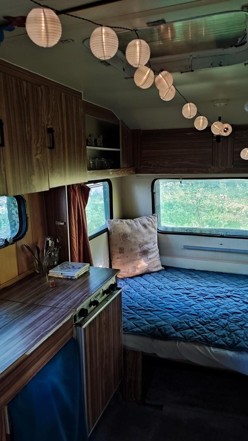 Kisoroszi Szigetcsúcs Lakókocsi-Vissza a természetbe a Duna parton Campground/ 
RV Resort in Slovakia