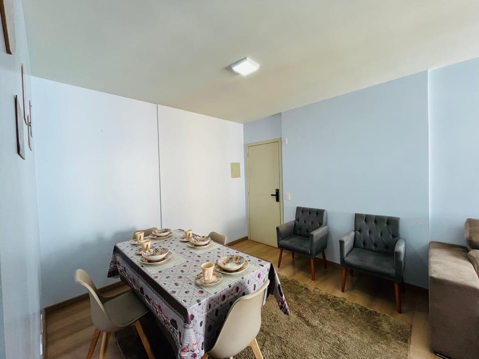 Apartamento Mobiliado com internet e ar condicionado no centro Apartment in Cascavel