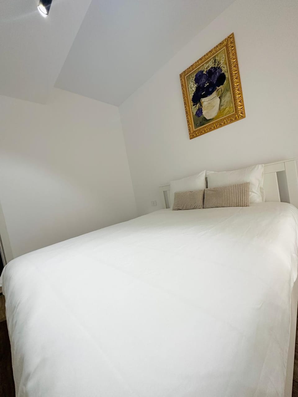 AMB Luxury Residence Pipera Apartment in Bucharest