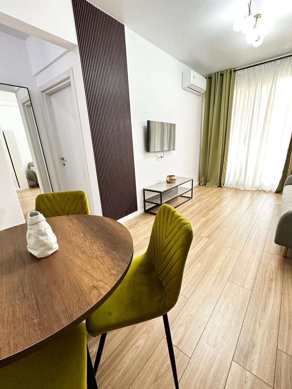 AMB Luxury Residence Pipera Apartment in Bucharest