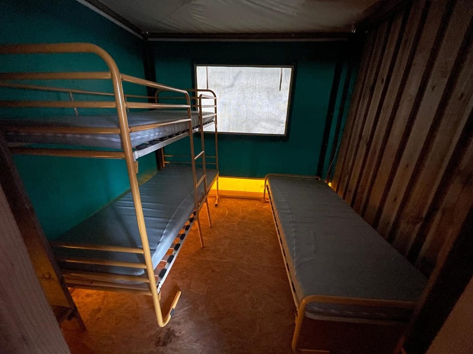 Lodge 5 couchage Campground/ 
RV Resort in Port-la-Nouvelle