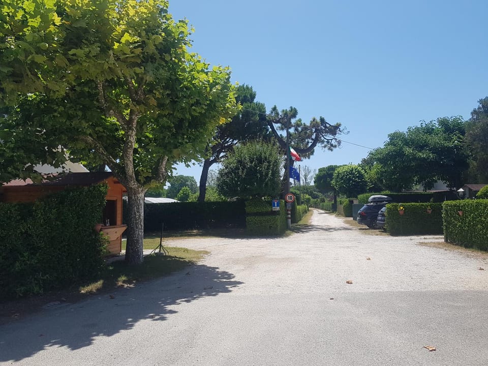 Lobby or reception, Street view