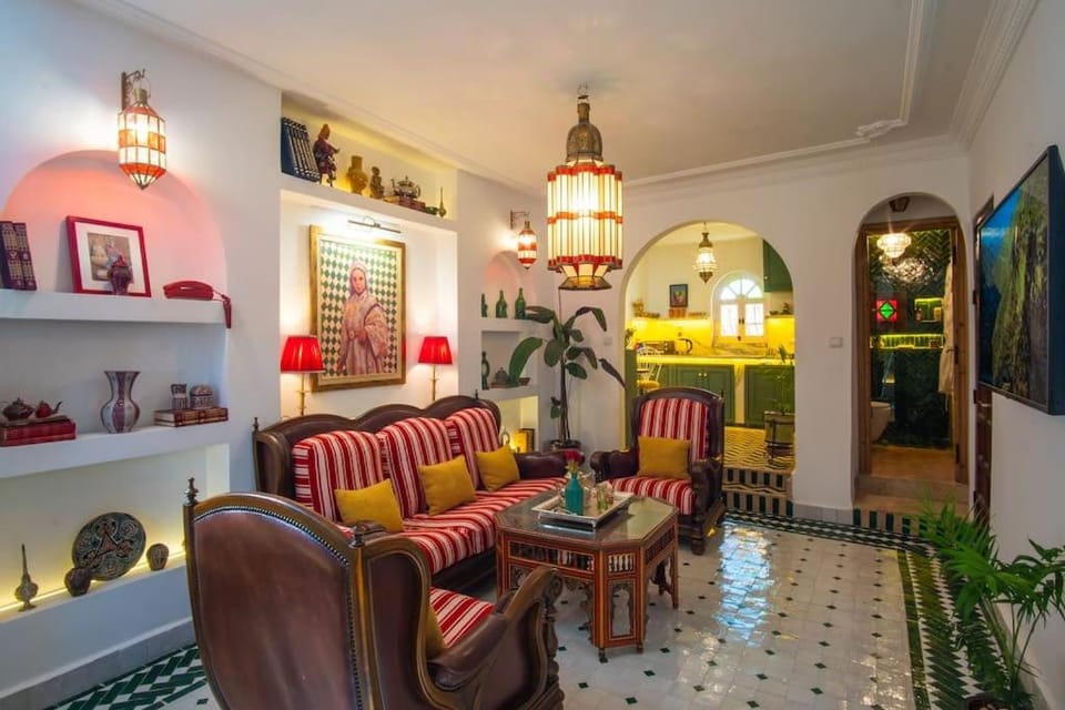 Dar Zohra - Traditional Moroccan Home with Terrace Overlooking Tangier Apartment in Tangier