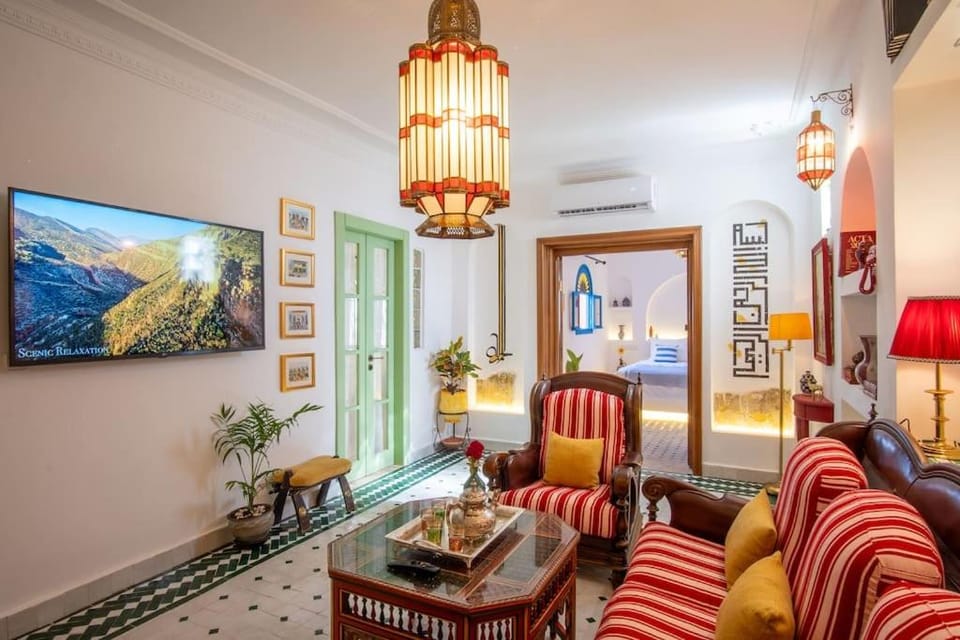 Dar Zohra - Traditional Moroccan Home with Terrace Overlooking Tangier Apartment in Tangier