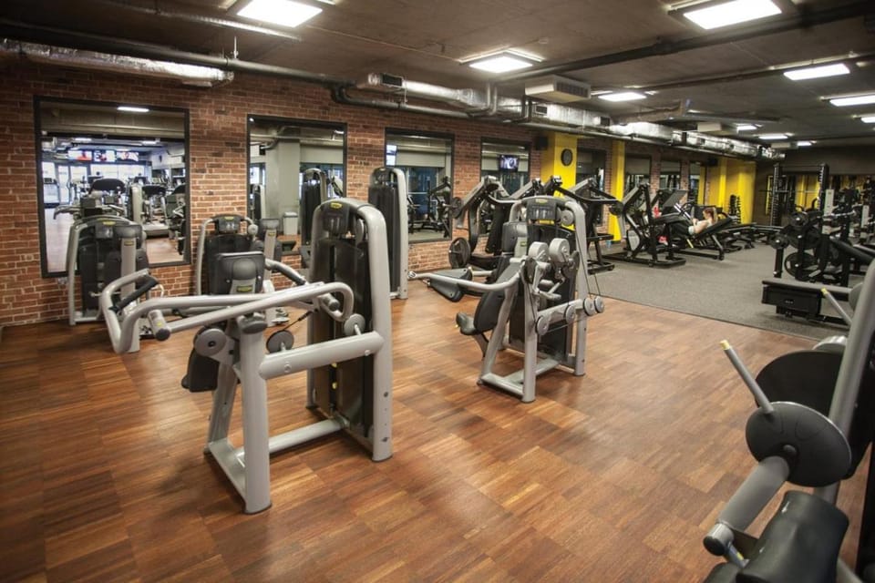 Fitness centre/facilities, Swimming pool