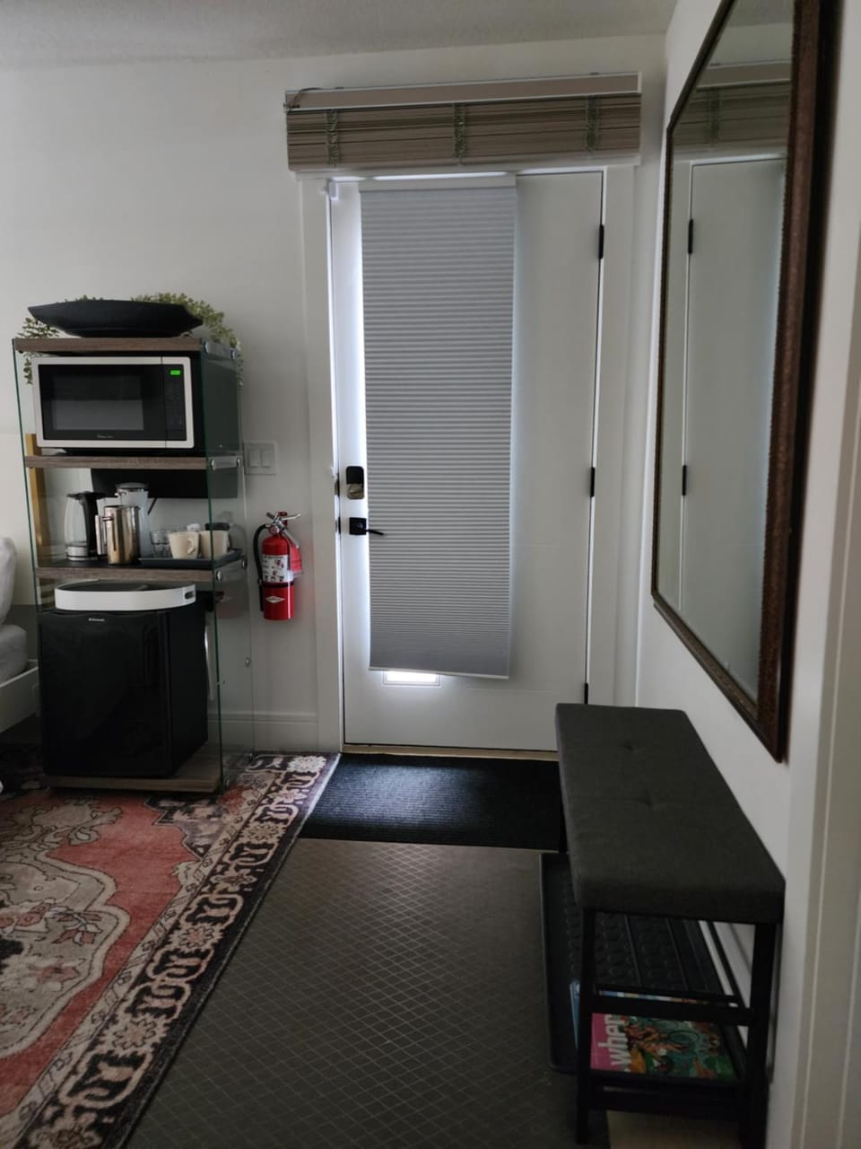 Central Downtown 1 bed entire suite Apartment in Calgary