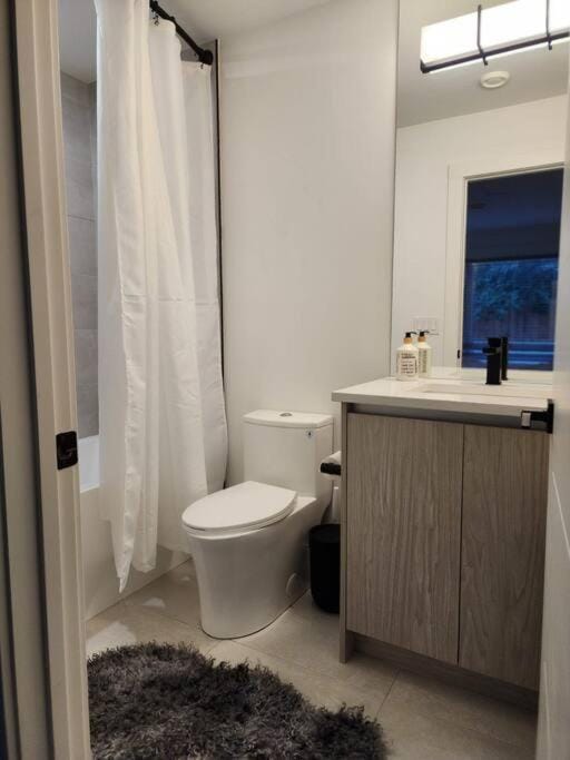 Toilet, Bathroom
