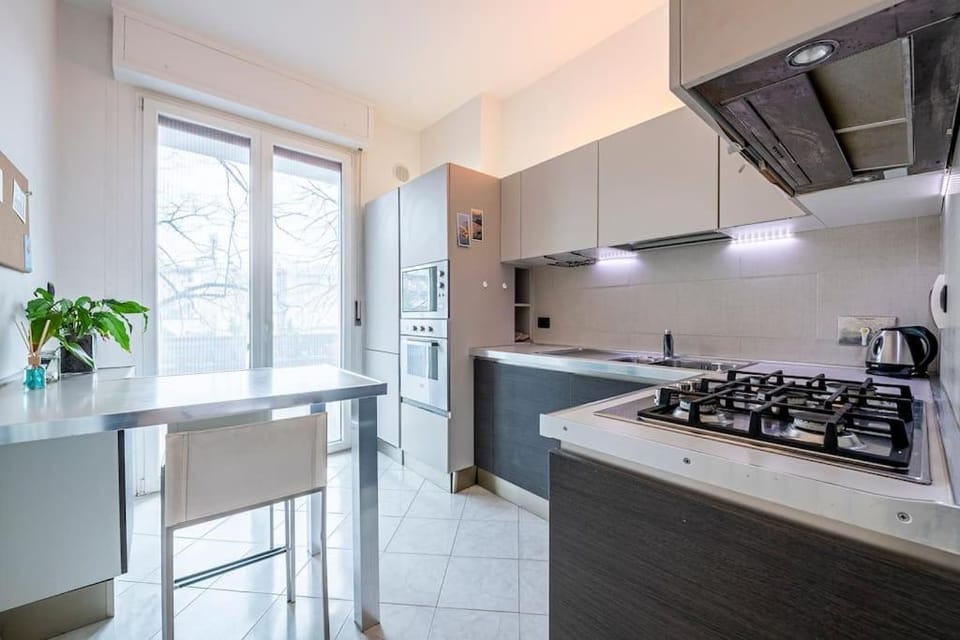 Kitchen or kitchenette, minibar, pet friendly, stove