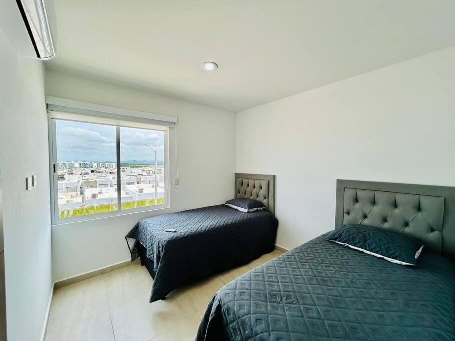 Bed, Bedroom, air conditioner