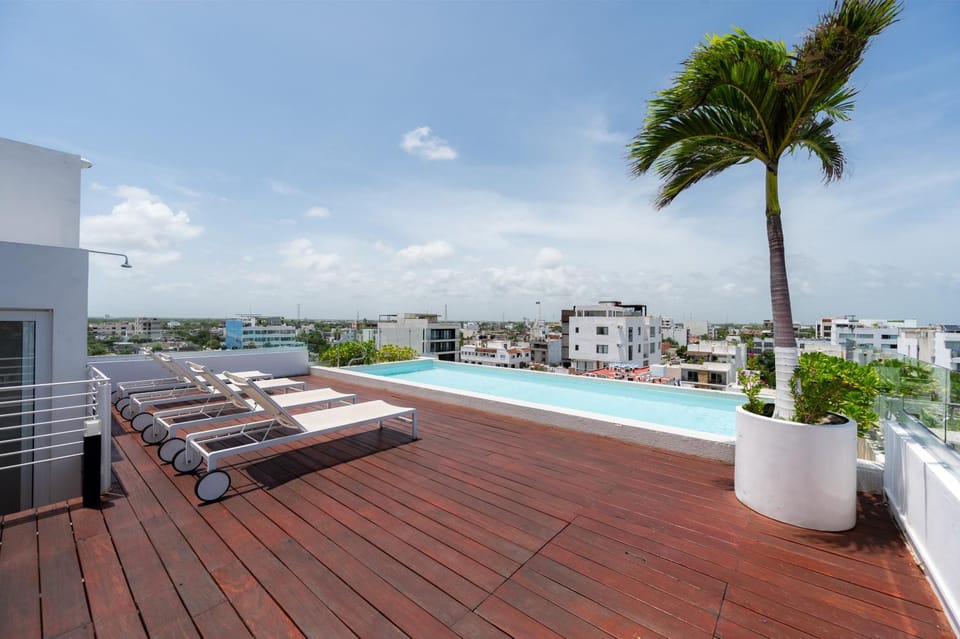 Property building, Day, View (from property/room), Balcony/Terrace, Balcony/Terrace, Pool view, Swimming pool, Swimming pool, sunbed