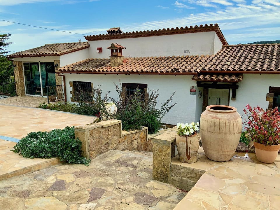 Property building, Game Room, Garden view, Parking