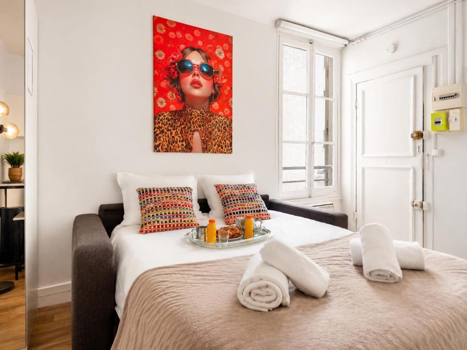 Sevres Cosy studio Apartment in Paris