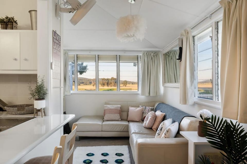 Janie s Cottage Secluded Wine Country Home House in Broke