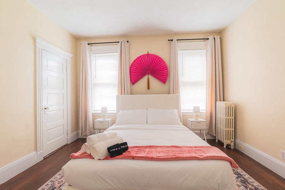 Boston 3BD-Walk to Train station-Beach-Near Airport Apartment in Winthrop