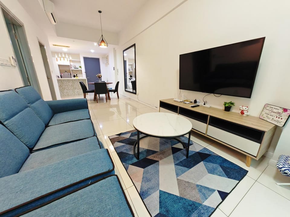 Communal lounge/ TV room, TV and multimedia, Living room, Seating area