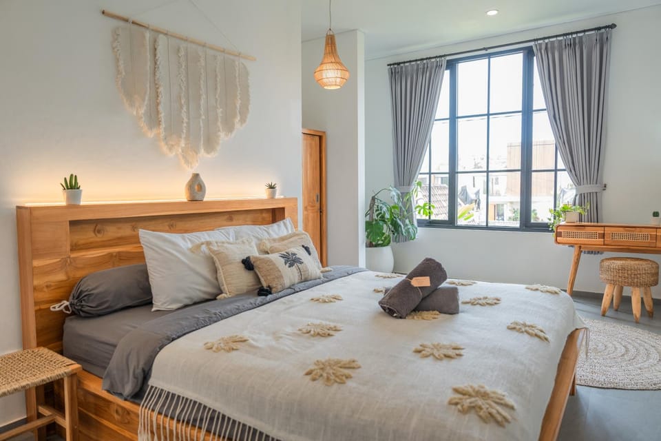 Bed, Bedroom, locker