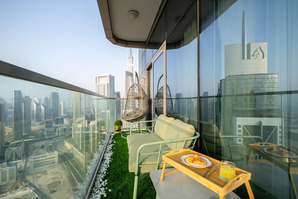 Balcony/Terrace, Landmark view