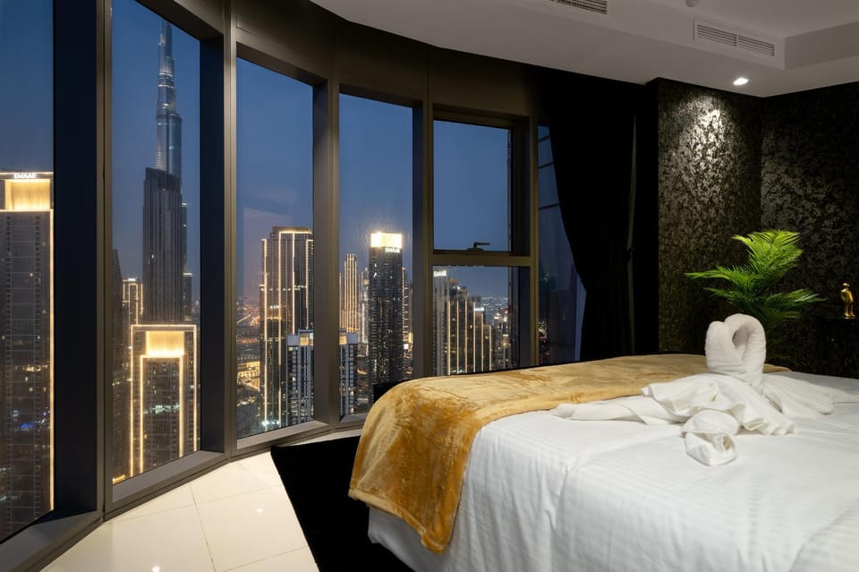 Bedroom, City view, Landmark view