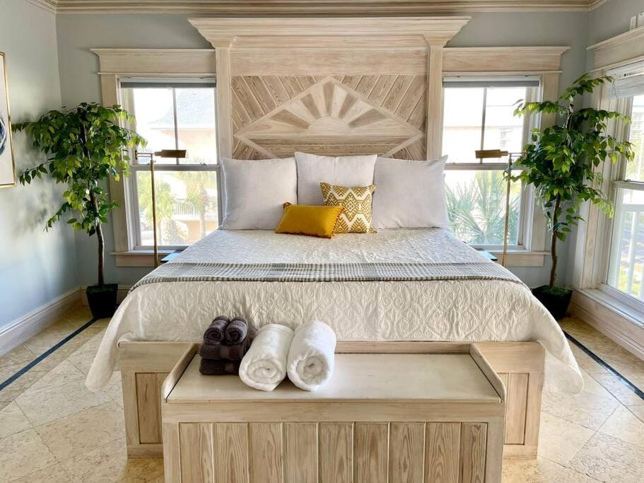 Bed, Bedroom