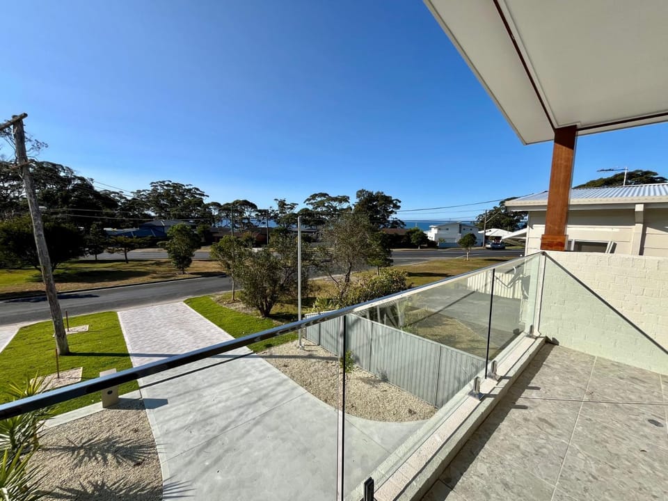 Jo Sea by Book Jervis Bay - Luxury in Vincentia with Ocean Views House in Vincentia