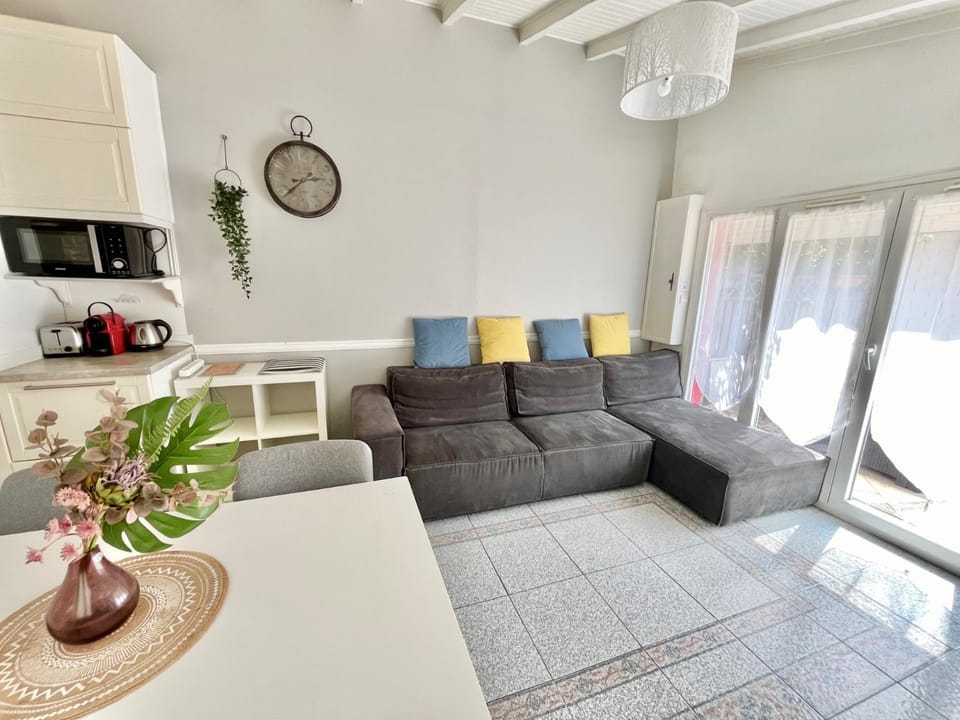 Little house 2 bedrooms -Terrace, Antony Center near Paris and Orly House in Île-de-France