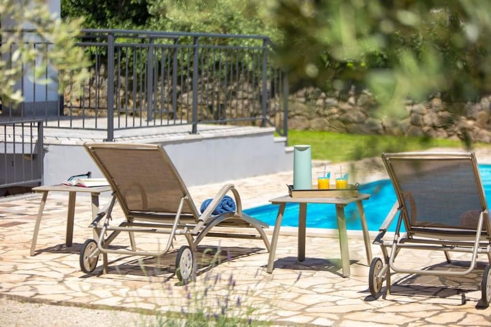 Premium Villa - pool, big garden, seaside town Villa in Krk