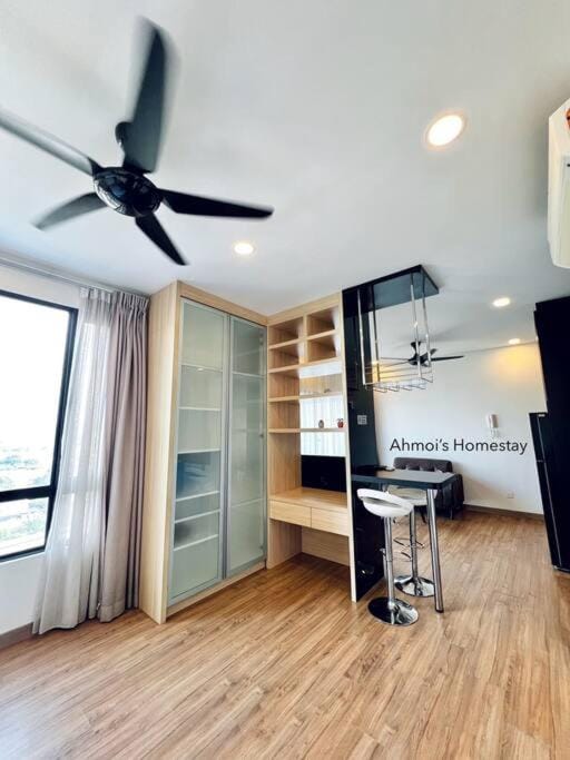 Landmark Residence 1 - Studio for two, Pool View, Nice View Apartment in Negeri Sembilan, Malaysia