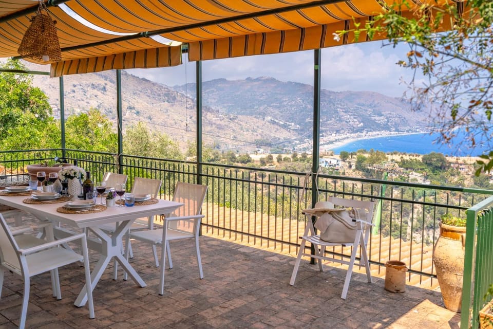 Patio, Day, Natural landscape, View (from property/room), Balcony/Terrace, Dining area, Mountain view, Sea view