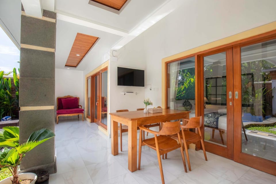 Communal lounge/ TV room, TV and multimedia, Seating area