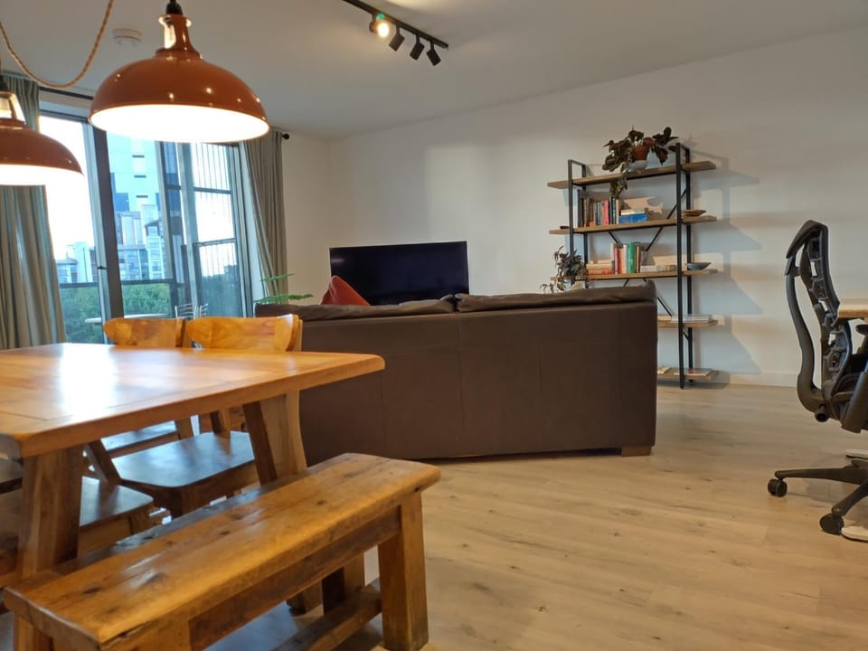 TV and multimedia, Living room, Dining area