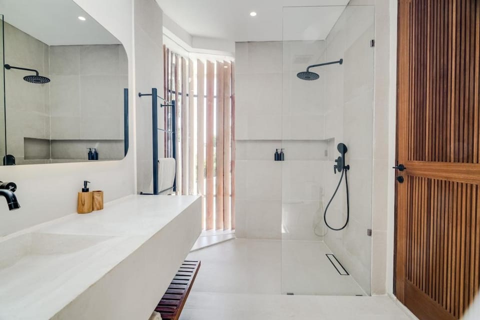 Tropical Bliss Charming 2-Bedroom Villa in Uluwatu Villa in Bali