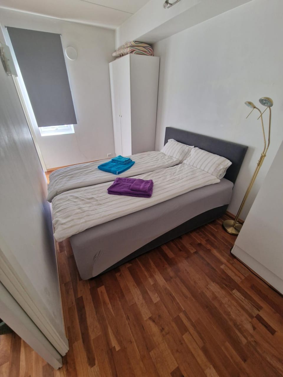 Bed, Bedroom, towels, wardrobe