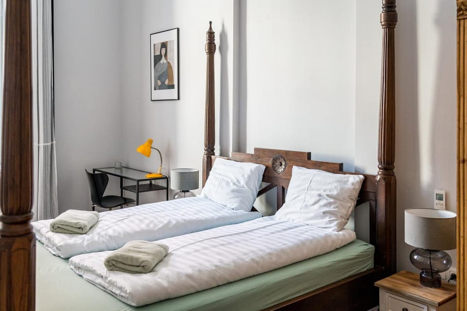 4BR Artdeco Elegance with Sauna Apartment in Budapest