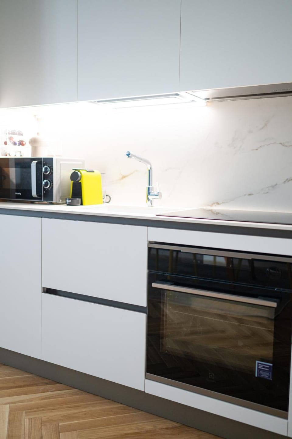 Kitchen or kitchenette, stove