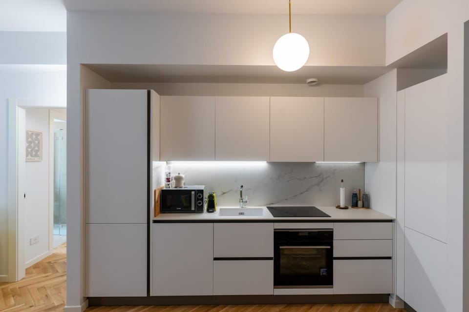 Coffee/tea facilities, Kitchen or kitchenette, dishwasher, oven, stove