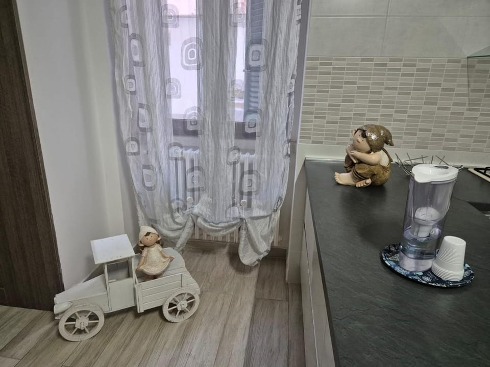 Communal kitchen, Inner courtyard view